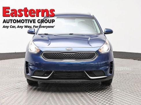 Used 2019 Kia Niro LX image 2