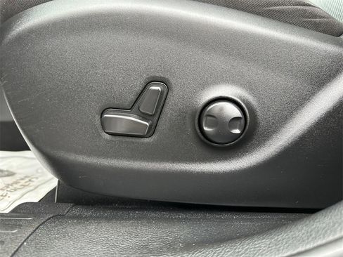 Used 2023 Jeep Cherokee Altitude Lux w/ Lux Elite Package image 25