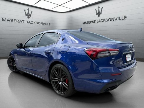 Certified 2023 Maserati Ghibli Modena Q4 AWD/4WD image 3