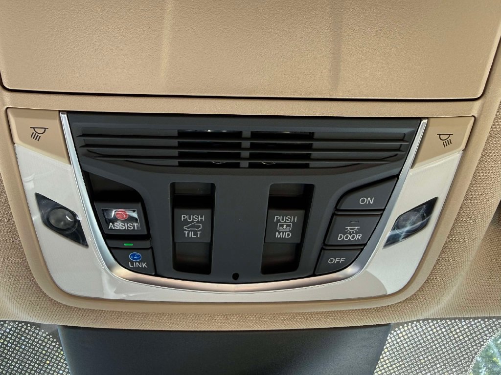 Certified 2023 Acura MDX w/ Technology Package FWD image 28