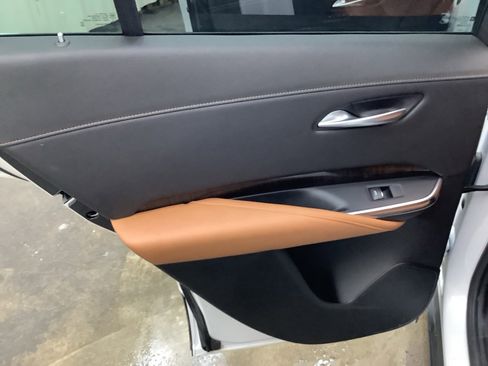 Used 2023 Cadillac XT4 Premium Luxury image 24