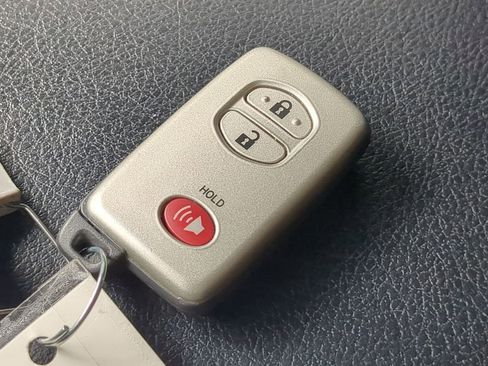 Used 2019 Toyota 4Runner Limited image 25