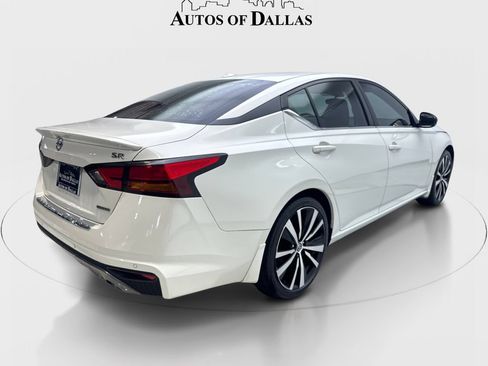 Used 2022 Nissan Altima 2.0 SR FWD image 6