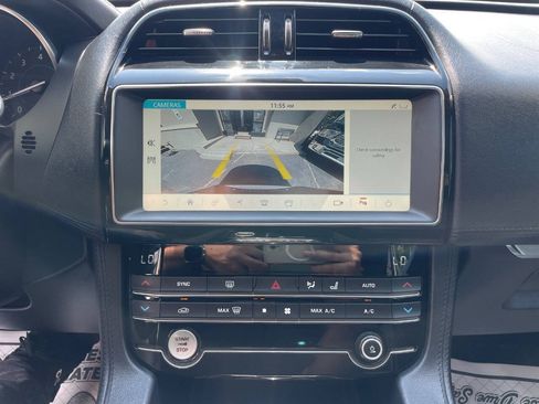Used 2020 Jaguar F-PACE Prestige AWD/4WD image 14