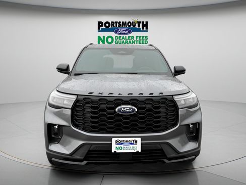 New 2026 Ford Explorer ST-Line w/ ST-Line Street Pack AWD/4WD image 10