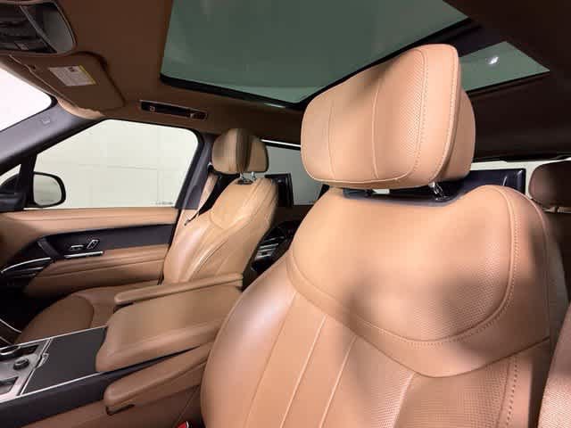 Used 2023 Land Rover Range Rover Long Wheelbase Autobiography AWD/4WD image 14
