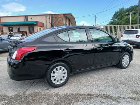 Used 2019 Nissan Versa S Plus FWD image 7