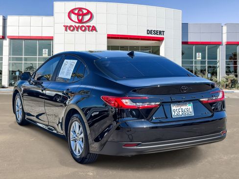 Certified 2025 Toyota Camry LE FWD image 5