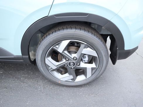 New 2026 Hyundai Venue SEL FWD image 19