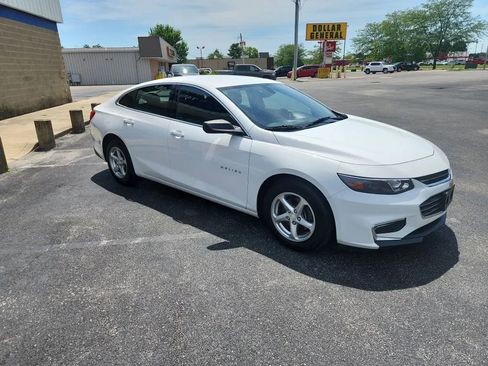 Used 2018 Chevrolet Malibu LS FWD image 3
