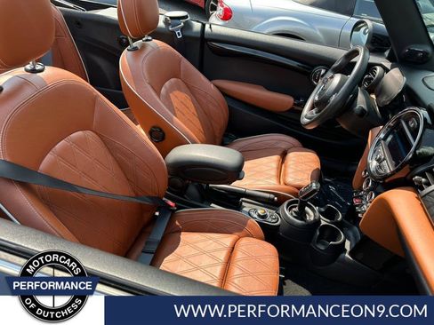 Used 2021 MINI Cooper S image 18