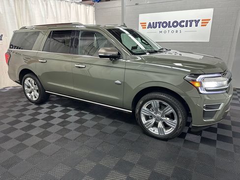 Used 2024 Ford Expedition Max King Ranch AWD/4WD image 2