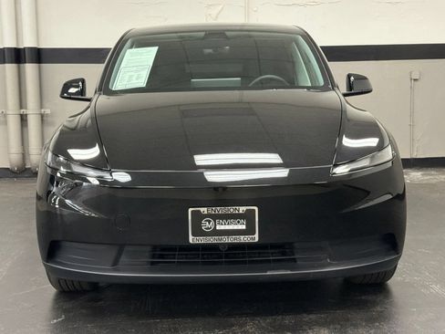 Used 2026 Tesla Model Y AWD image 3