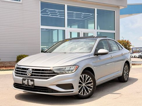 Used 2019 Volkswagen Jetta SE FWD image 5