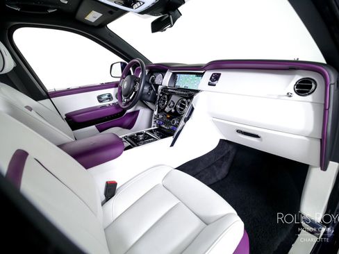 Used 2023 Rolls-Royce Cullinan image 31