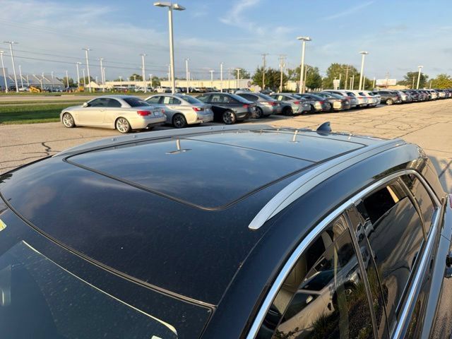 Used 2018 Cadillac XT5 Premium Luxury FWD image 12