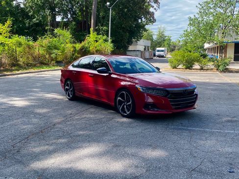 Used 2021 Honda Accord Sport image 3