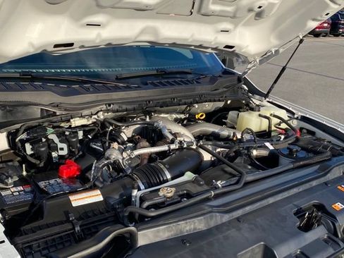 Used 2025 Ford F250 XLT image 19