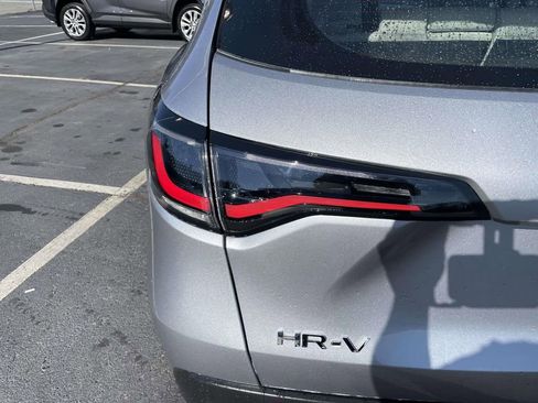 Used 2023 Honda HR-V LX image 20