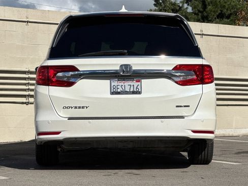 Certified 2019 Honda Odyssey Touring image 9