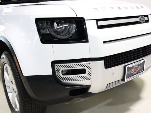Used 2025 Land Rover Defender 110 S AWD/4WD image 25