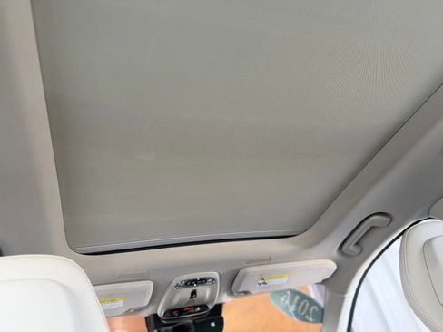 Used 2016 Volvo XC90 T6 Momentum image 21