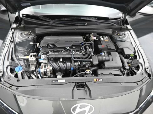 New 2026 Hyundai Elantra SE FWD image 23