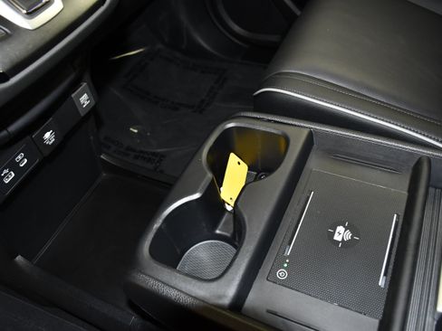Certified 2025 Honda Odyssey Touring image 32