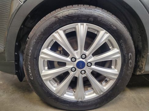 Used 2017 Ford Escape Titanium FWD image 31