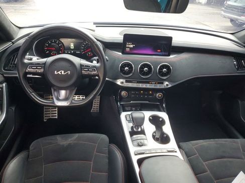 Certified 2023 Kia Stinger GT2 image 12