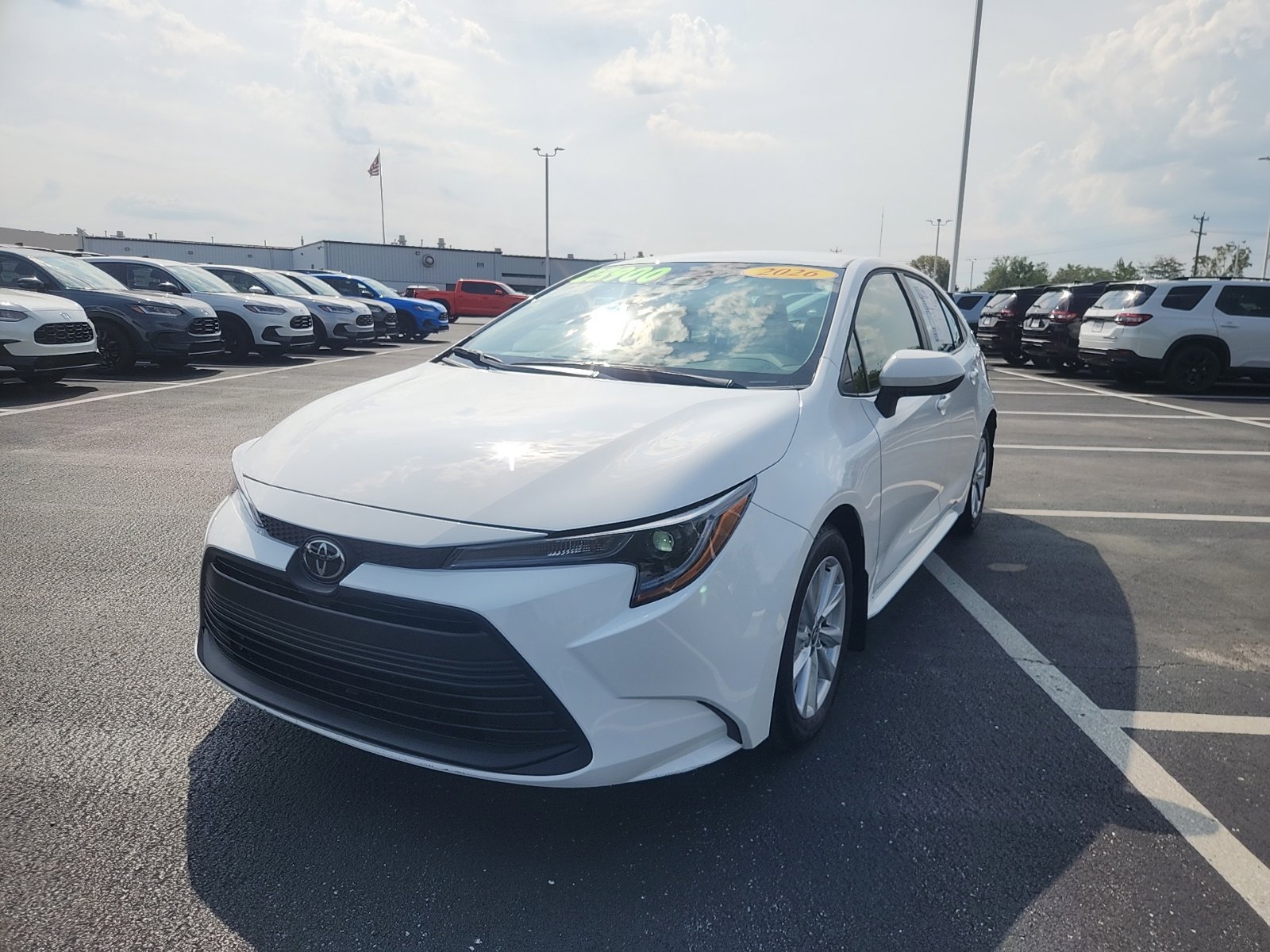 Used 2026 Toyota Corolla LE w/ LE Premium Package FWD image 2
