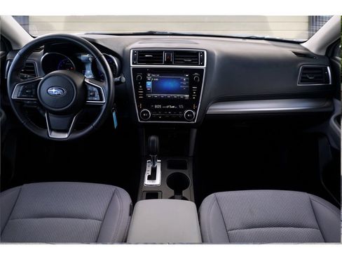 Used 2018 Subaru Legacy 2.5i Premium image 18