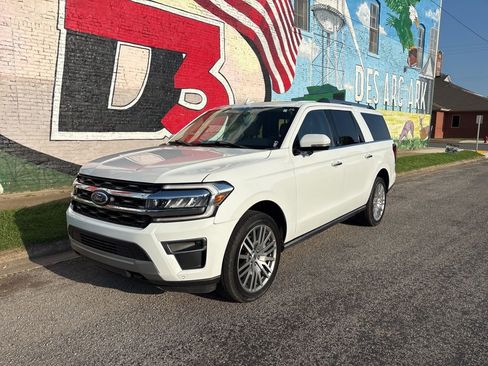 Used 2023 Ford Expedition Max Limited image 2