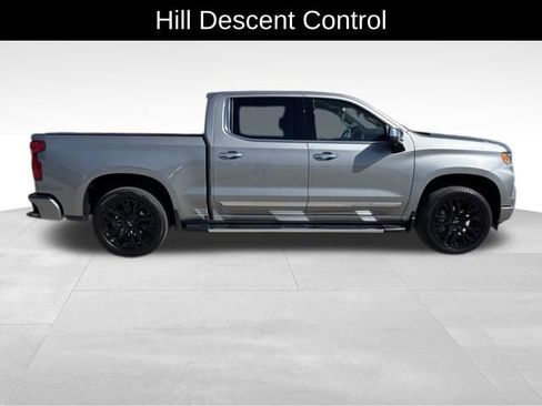 Certified 2024 Chevrolet Silverado 1500 High Country w/ Technology Package AWD/4WD image 8