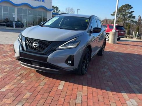 Used 2023 Nissan Murano SV w/ SV Midnight Edition Package image 6
