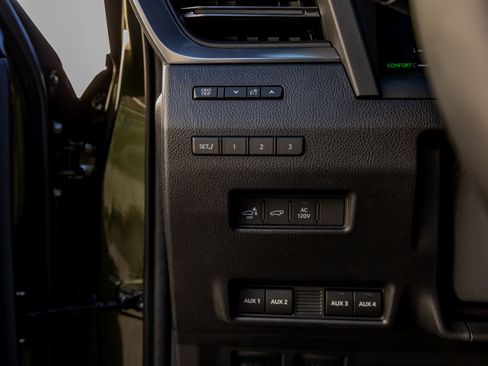 Used 2026 Lexus GX 550 image 22