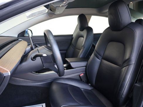 Used 2018 Tesla Model 3 Long Range RWD image 15