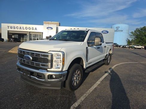 Used 2024 Ford F250 XLT w/ FX4 Off-Road Package AWD/4WD image 7