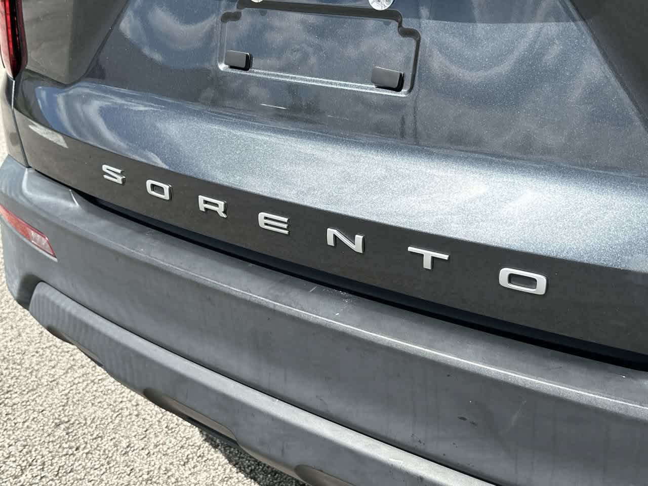 Used 2022 Kia Sorento LX FWD image 12