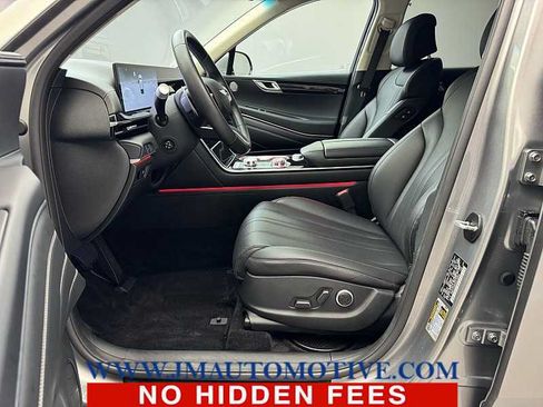 Used 2025 Genesis GV80 2.5T Standard AWD/4WD image 12