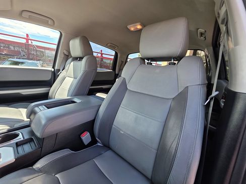 Used 2019 Toyota Tundra Limited w/ Limited Premium Package RWD image 22