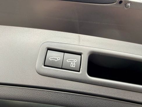 Certified 2025 Lexus UX 300h FWD image 19