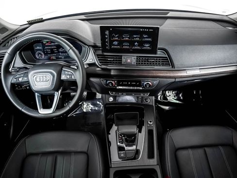 Used 2023 Audi Q5 2.0T Premium Plus w/ Premium Plus Package AWD/4WD image 12