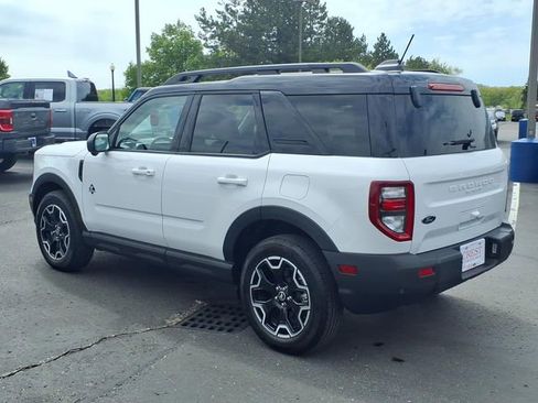 Certified 2025 Ford Bronco Sport Outer Banks w/ Outer Banks Tech Package+ AWD/4WD image 4