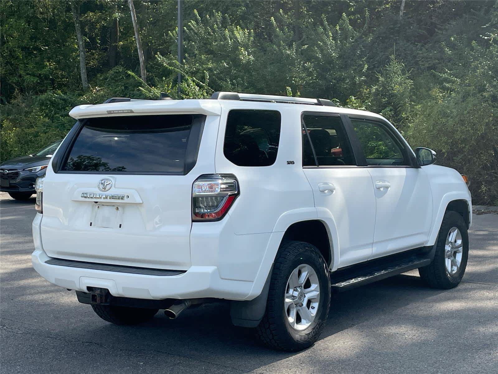 Used 2019 Toyota 4Runner SR5 Premium AWD/4WD image 5