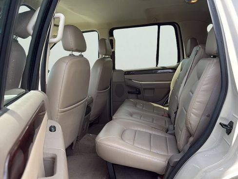 Used 2005 Ford Explorer Limited AWD/4WD image 18