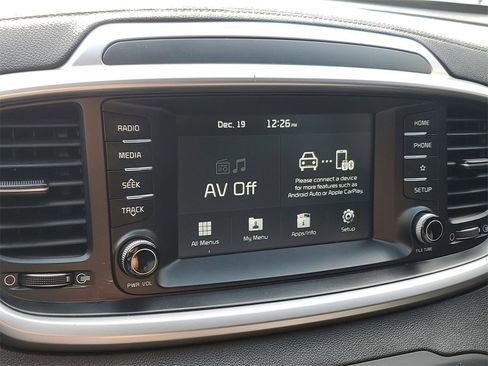 Used 2019 Kia Sorento S image 26