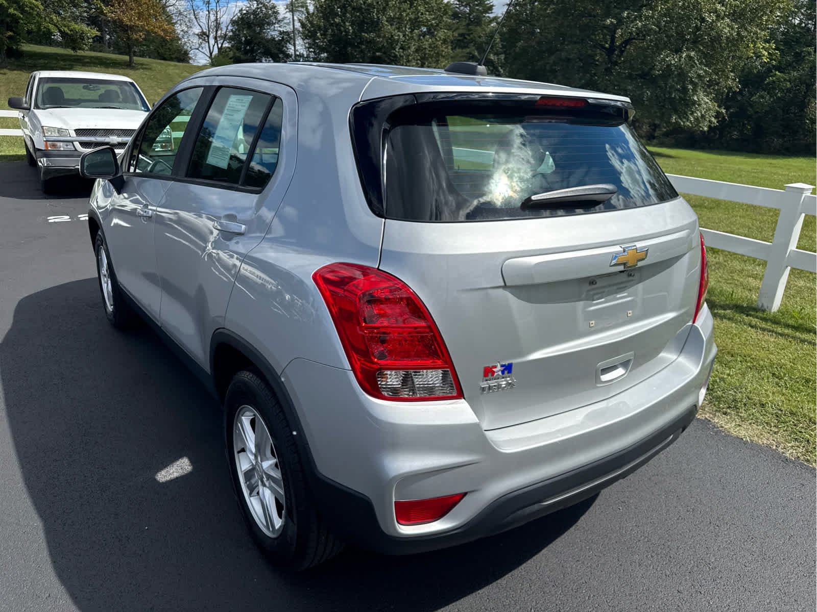 Used 2021 Chevrolet Trax LS FWD image 5