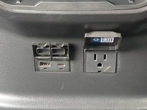 Used 2022 Toyota Tundra Limited RWD image 16