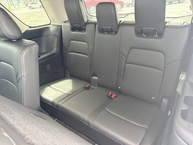 Used 2025 Nissan Pathfinder SL FWD image 24